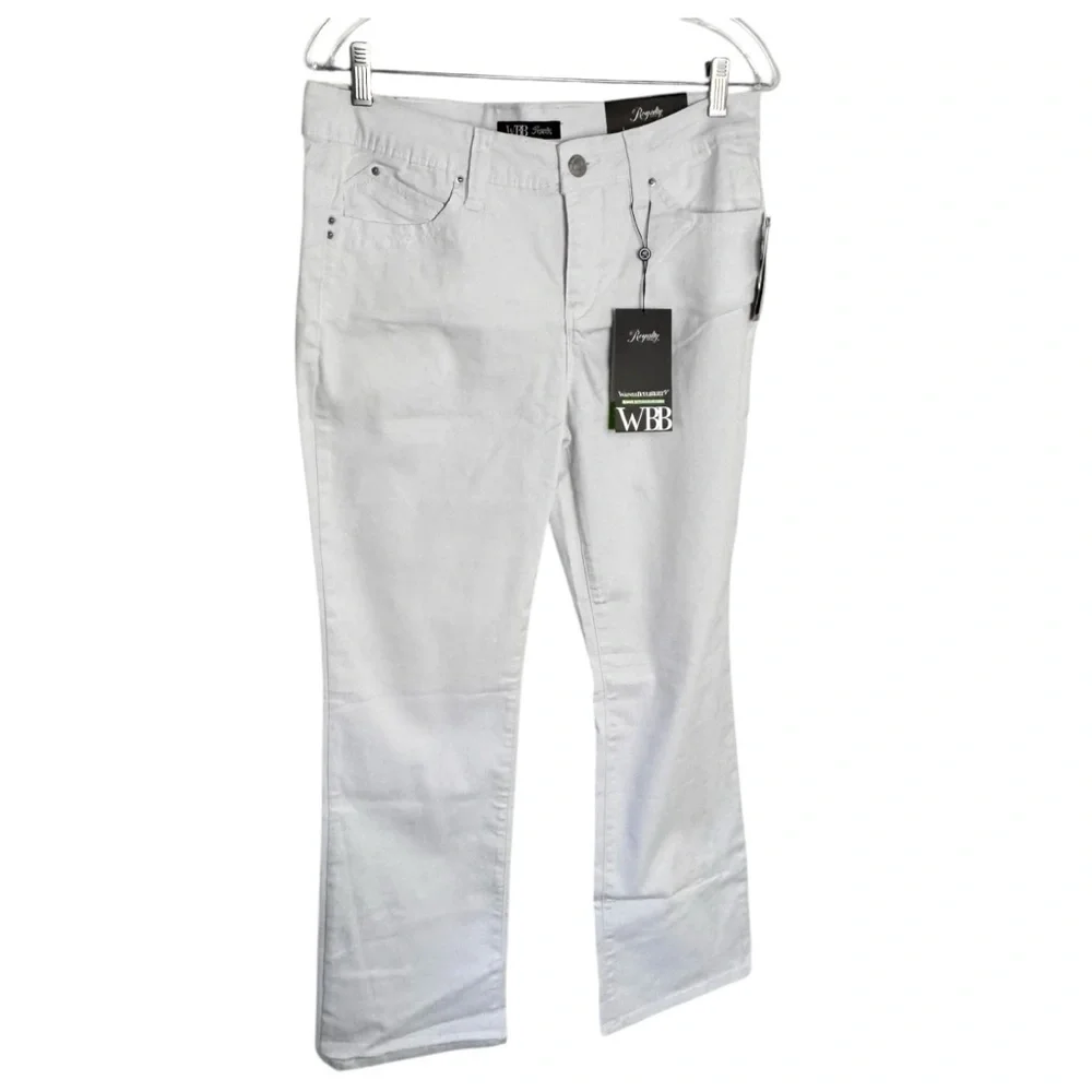 NWT Royalty for Me WWB mid rise boot cut white jeans size 10